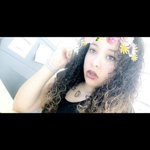 Meet your Posher, Nicole